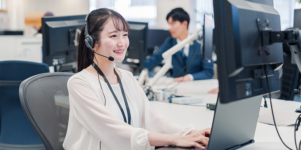 太陽光発電・蓄電池に関する質問対応の様子