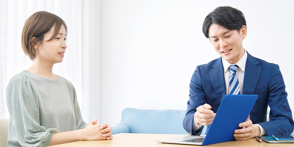 太陽光・蓄電池導入の紹介による報酬制度のイラスト