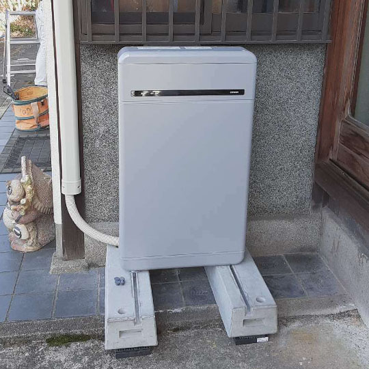 オムロン蓄電池